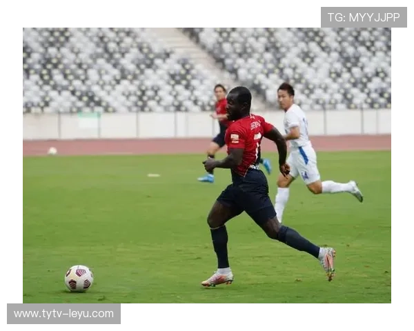 成都蓉城黑马表现惊艳，全新战术助力球队迅速崛起